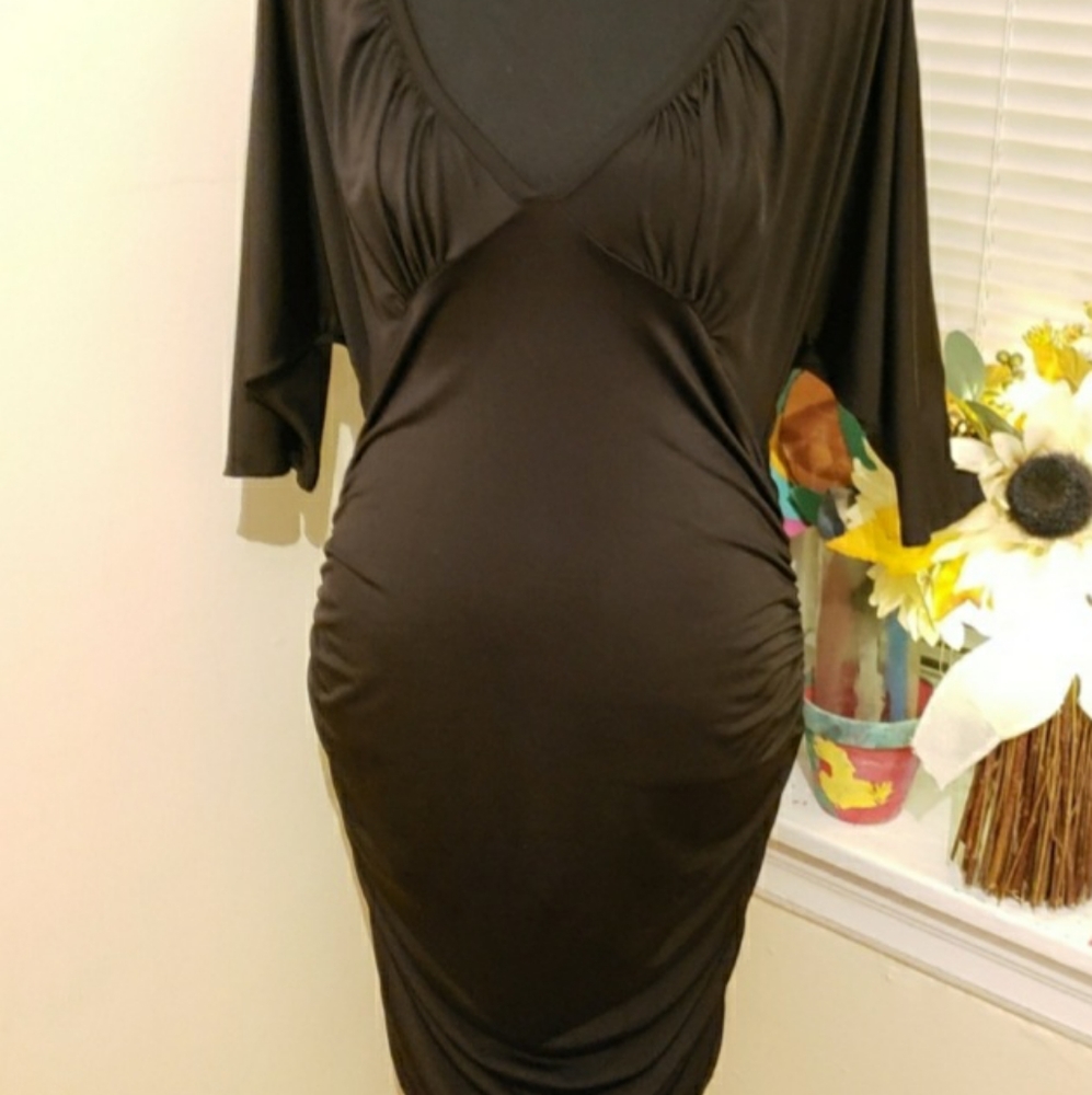 Misope – Sexy V cut Ruched Black Dress